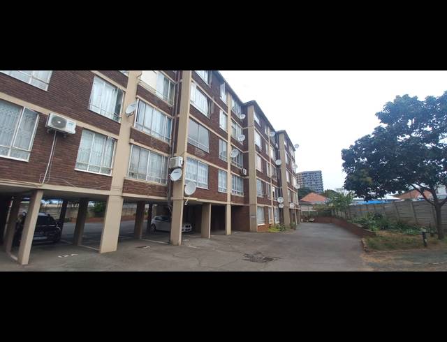 2 BEDROOM FLAT FOR SALE IN WINDERMERE